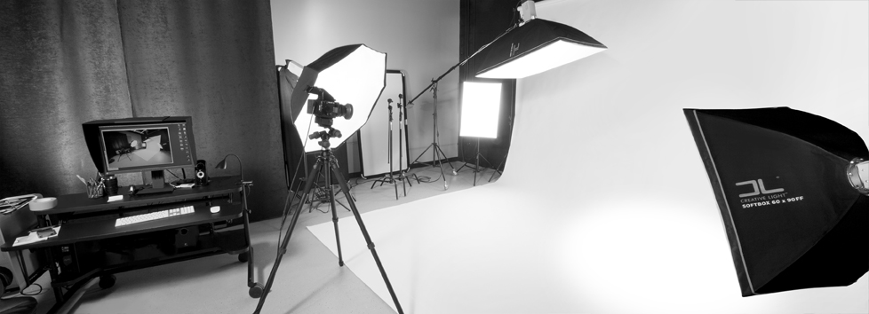 Product Photography: In-House vs. Outsourcing